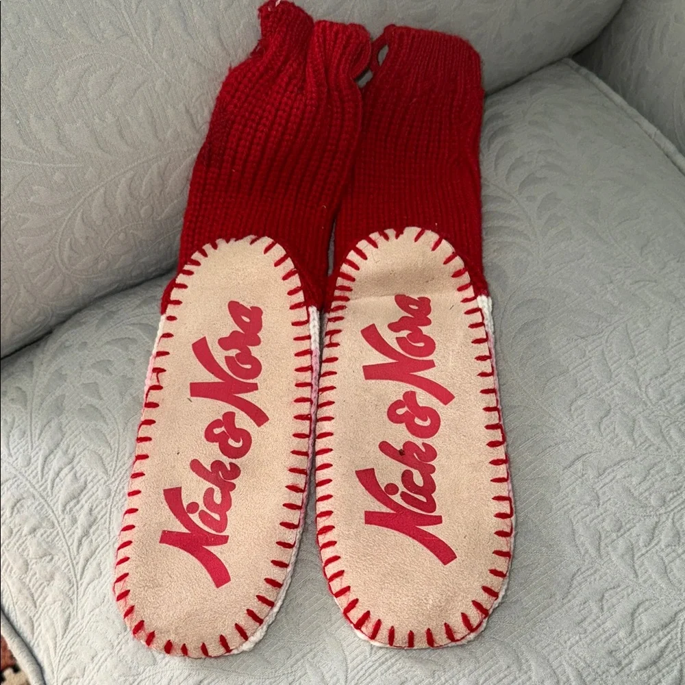Nick & Nora Red Knit Santa Slipper Socks - Picture 2 of 6
